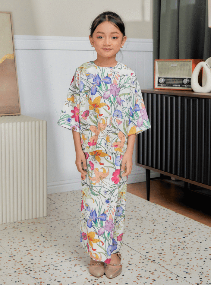 Zarith Kurung Kedah for Daughter in Dainty - Image 2