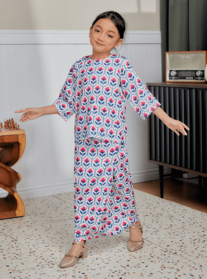 Zarith Kurung Kedah for Daughter in Happy - Image 3