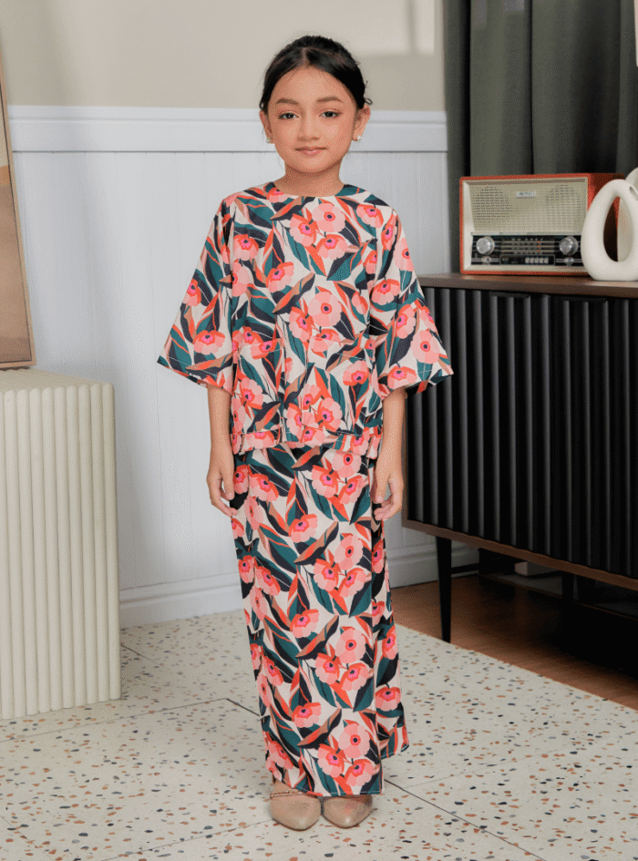 Zarith Kurung Kedah for Daughter in Ideal - Image 2