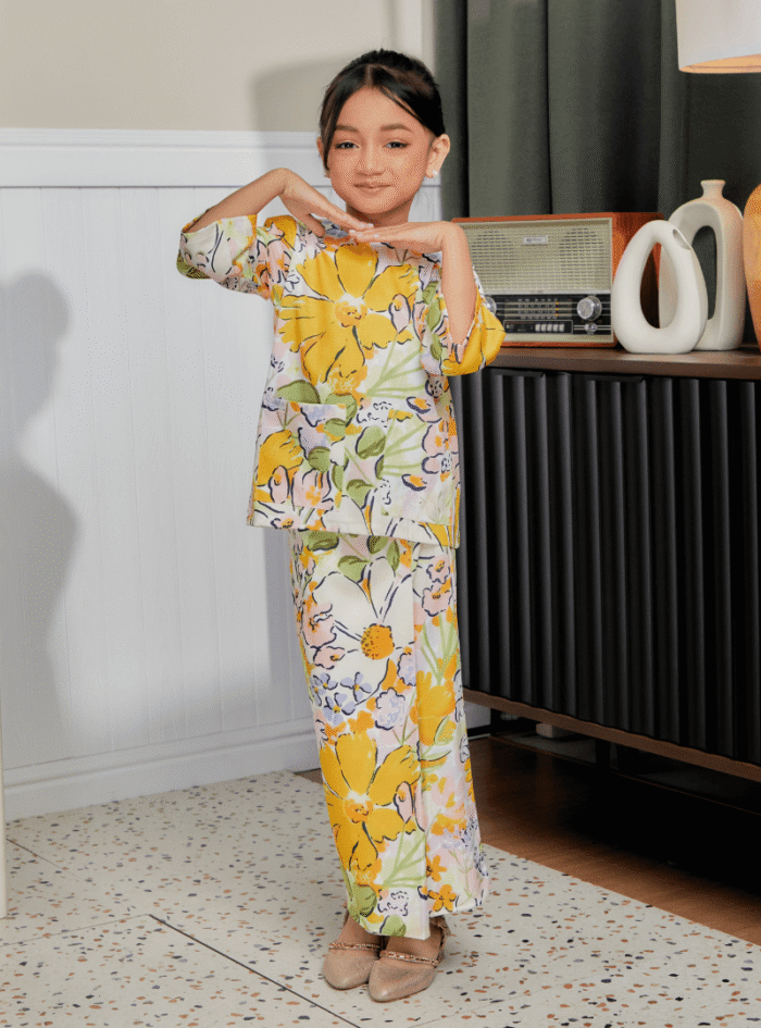 Zarith Kurung Kedah for Daughter in Sparkle - Image 3