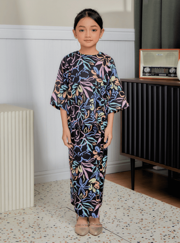 Zarith Kurung Kedah for Daughter in Stellar - Image 2