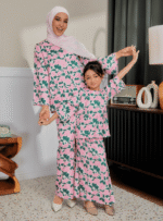 Zarith Kurung Kedah for Mom in Cheery - Image 7