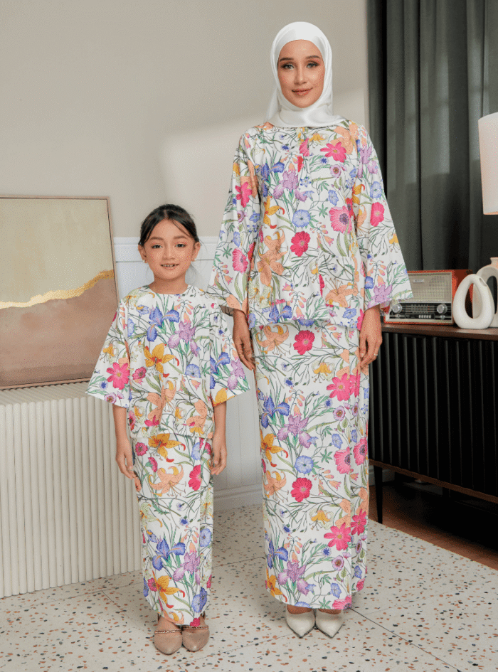 Zarith Kurung Kedah for Mom in Dainty - Image 6