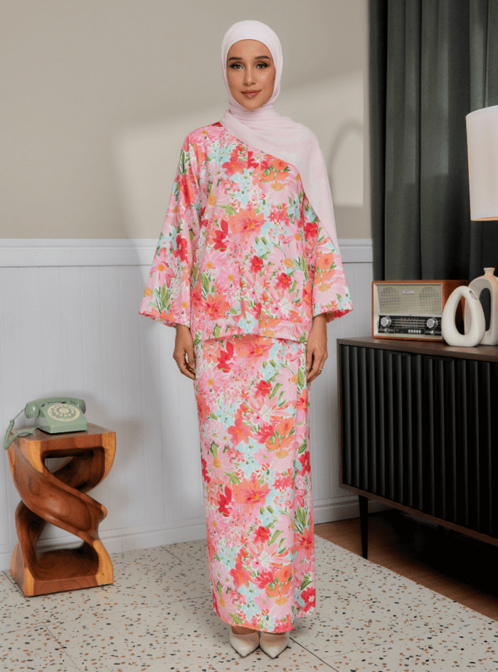 Zarith Kurung Kedah for Mom in Friendly - Image 2