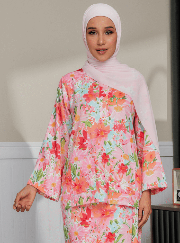 Zarith Kurung Kedah for Mom in Friendly - Image 9