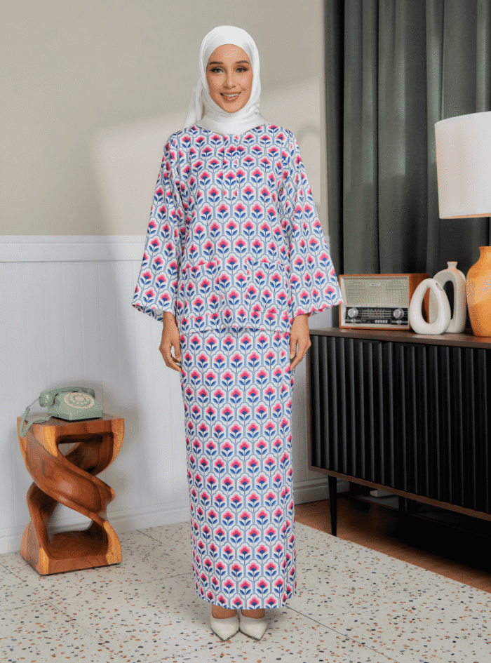 Zarith Kurung Kedah for Mom in Happy - Image 2