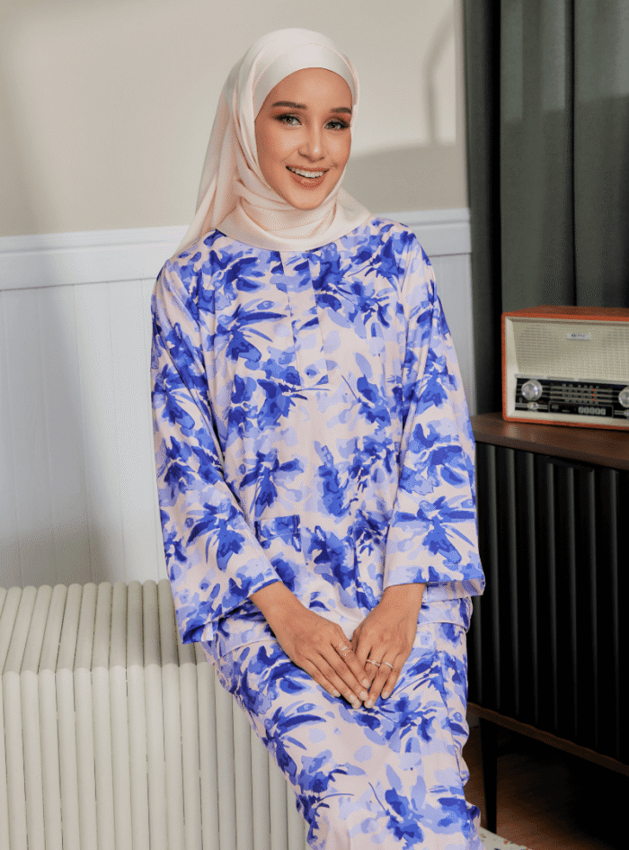Zarith Kurung Kedah for Mom in Smart - Image 4