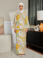Zarith Kurung Kedah for Mom in Sparkle - Image 2